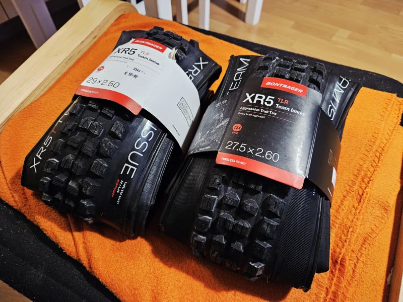 Sada nových Mulet Pneu Bontrager XR5 Team Issue 120 TPI TLR