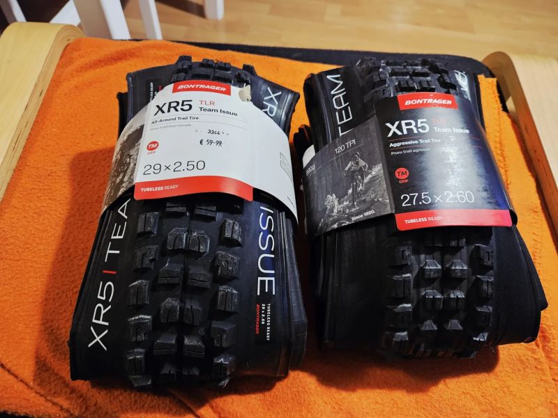 Sada nových Mulet Pneu Bontrager XR5 Team Issue 120 TPI TLR