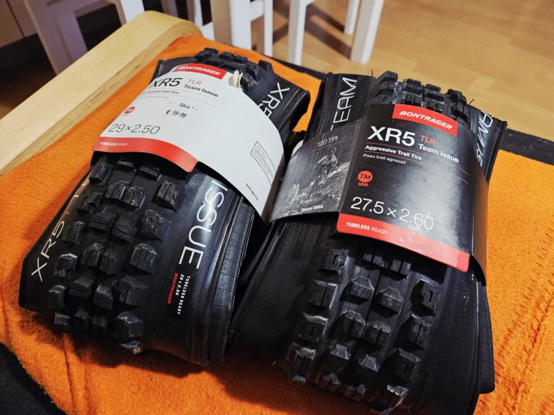 Sada nových Mulet Pneu Bontrager XR5 Team Issue 120 TPI TLR