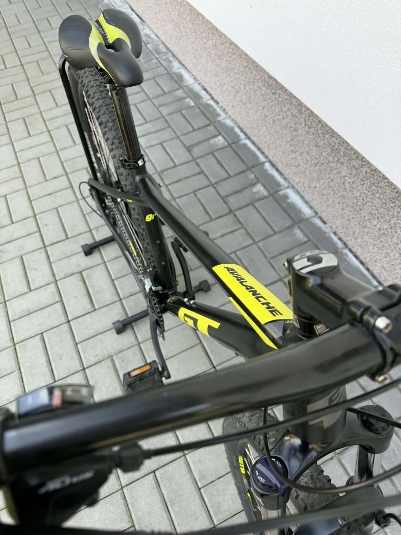 Horské kolo GT Avalanche vel.M, 29”