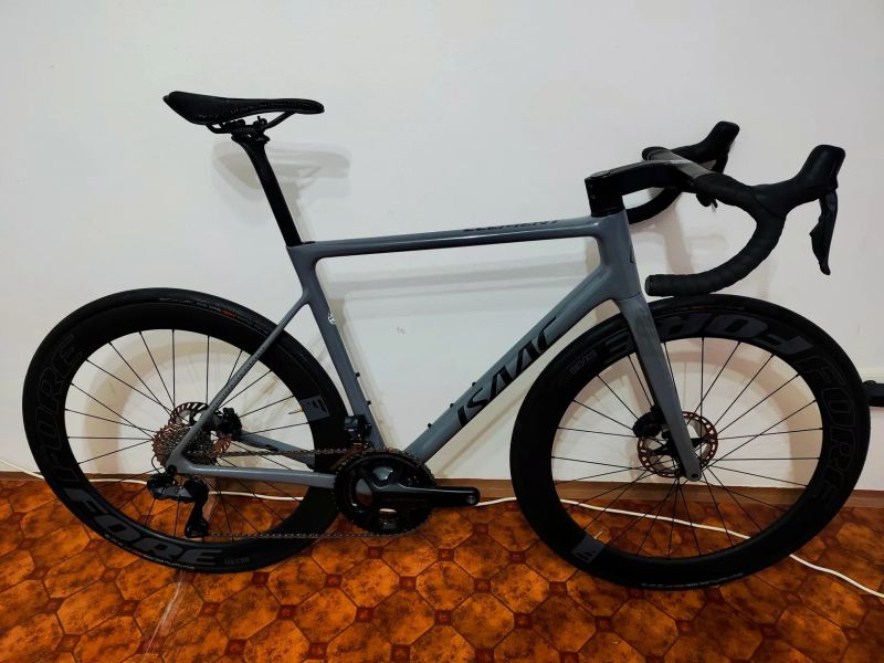 Isaac Element Ultegra di2