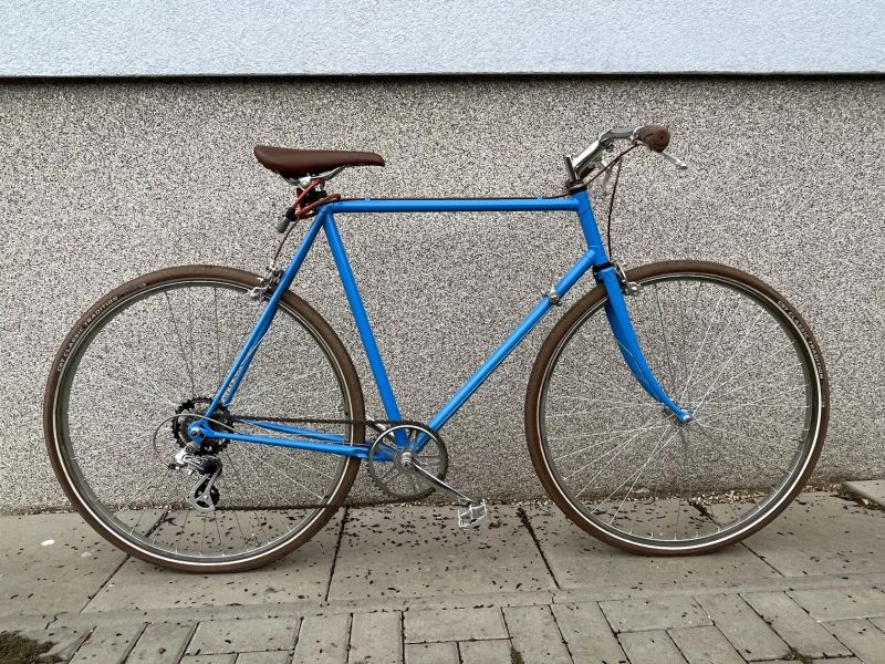 Retro jízdní kolo- rám Favorit