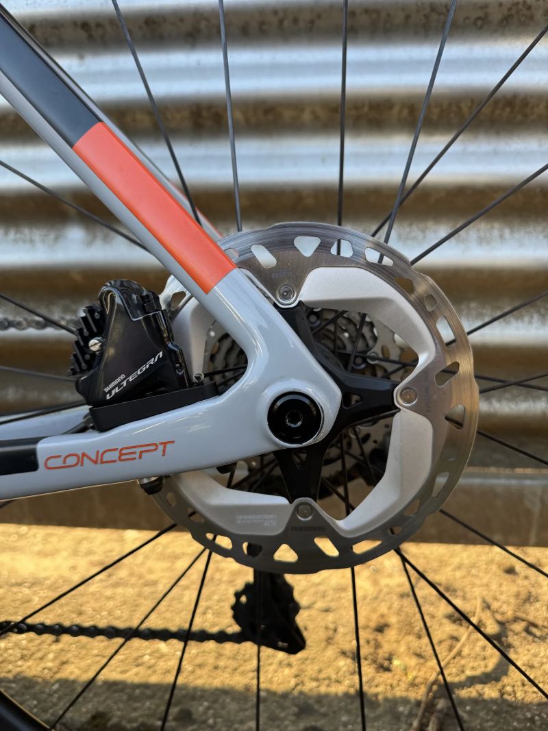 Colnago Concept - ULTEGRA Di2, DT SWISS, WATTMETR