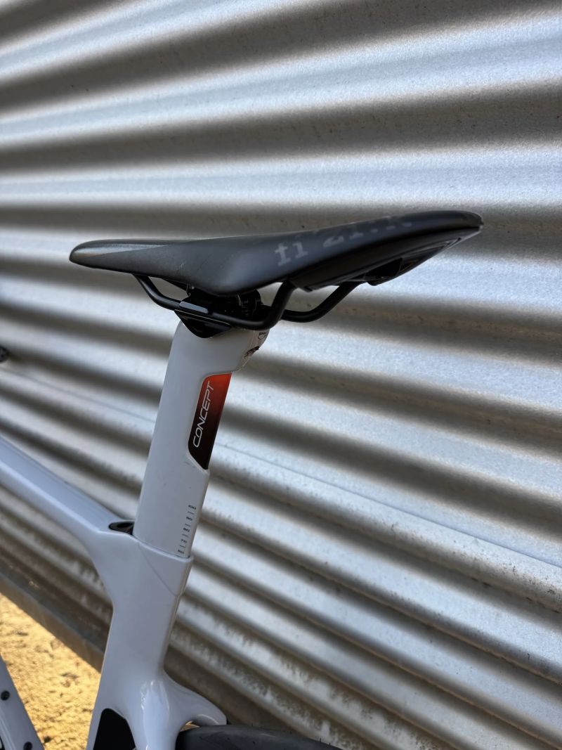 Colnago Concept - ULTEGRA Di2, DT SWISS, WATTMETR