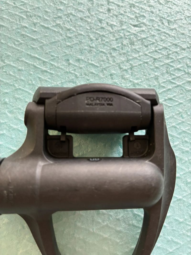 Shimano 105 PD-R7000 SPD-SL karbon