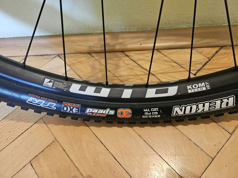 Zapletená kola WTB + DT Swiss 350