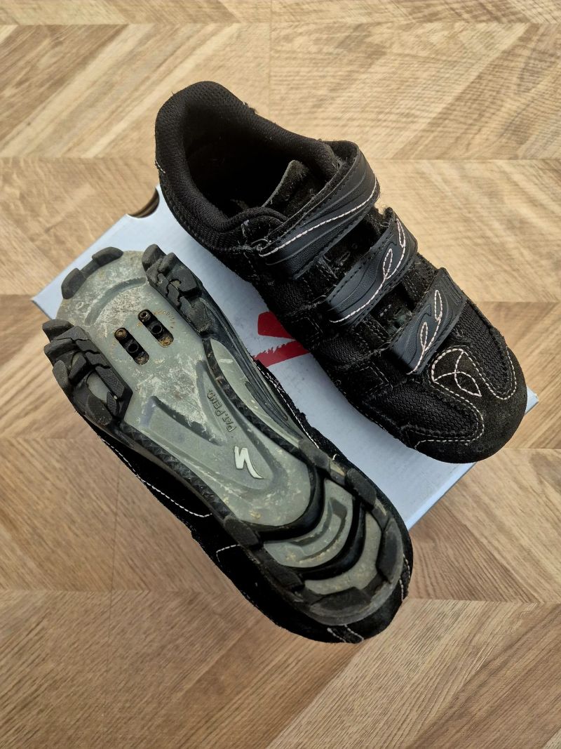 Specialized Riata MTB WMN black 37 EU TOP stav