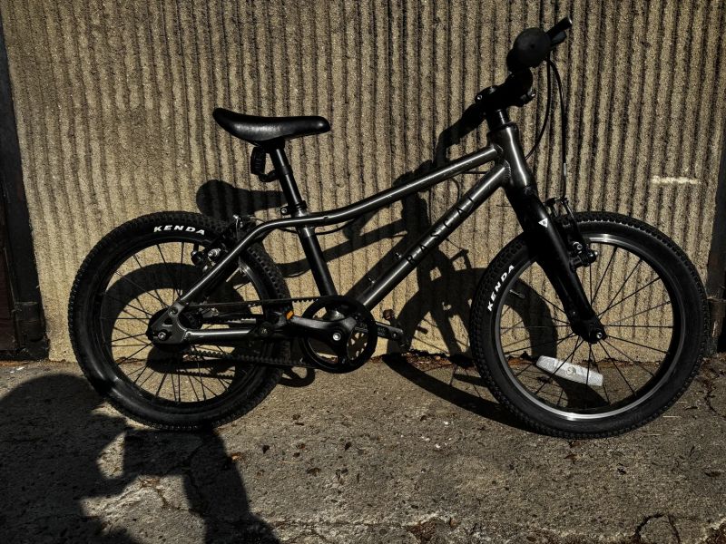  Prodám dětské kolo Rascal 16" — Titanium, velmi dobrý stav