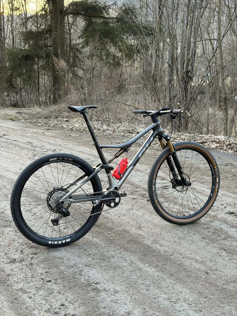 BH LYNX RACE EVO 8.5 velikost L