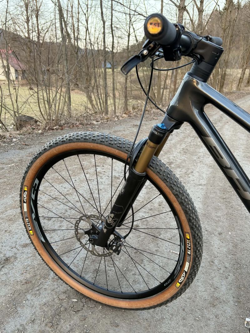 BH LYNX RACE EVO 8.5 velikost L