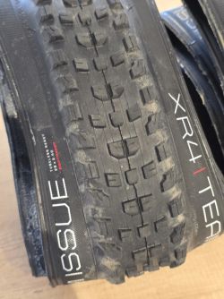 Bontrager plášte XR4 team issue 120tpi 2,4