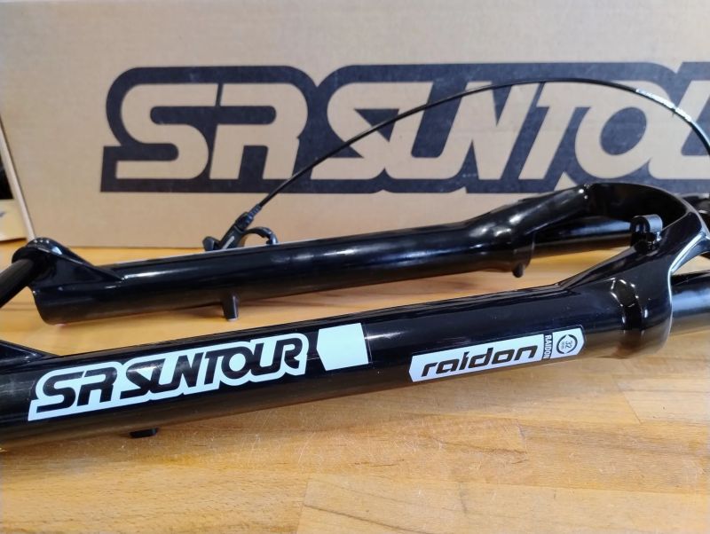 SR Suntour Raidon 32 RL 100mm Lockout
