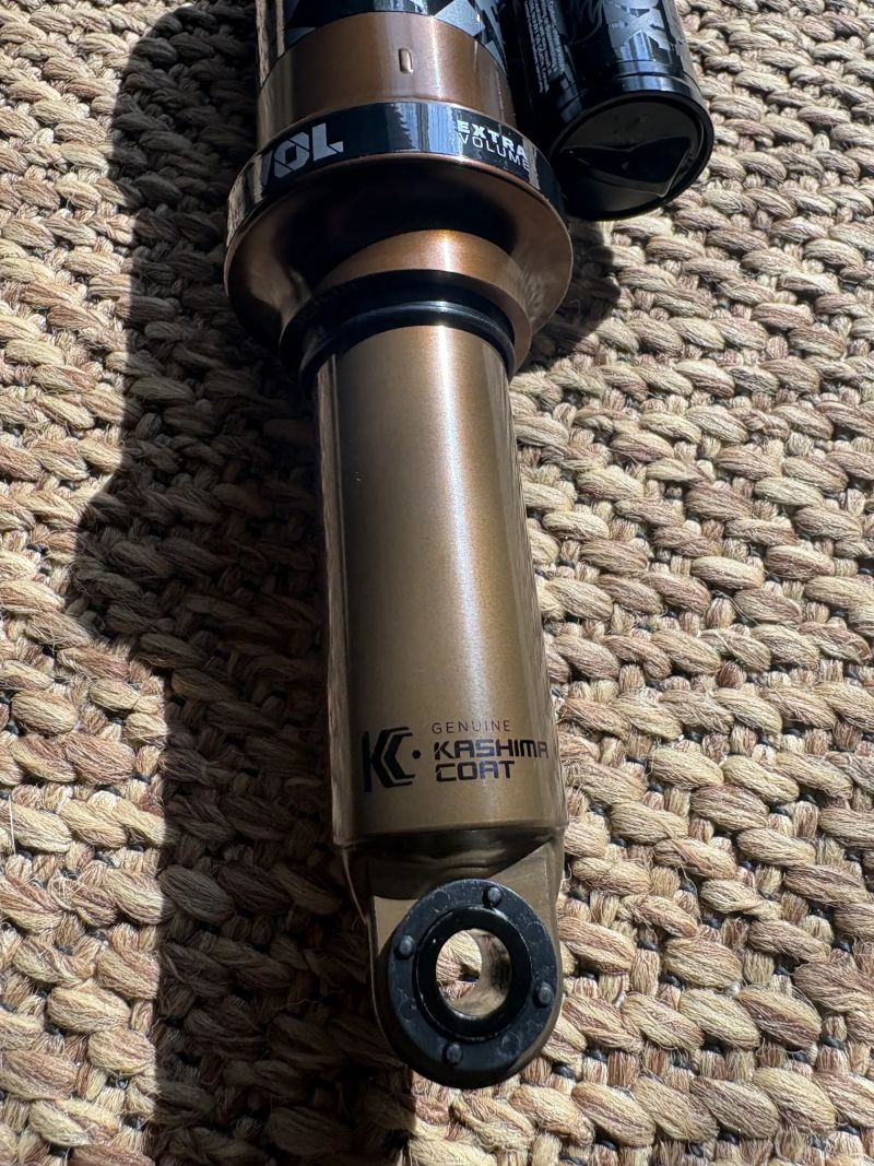 FOX Float X Factory 2024 – 205x60 mm Trunnion – NOVÝ