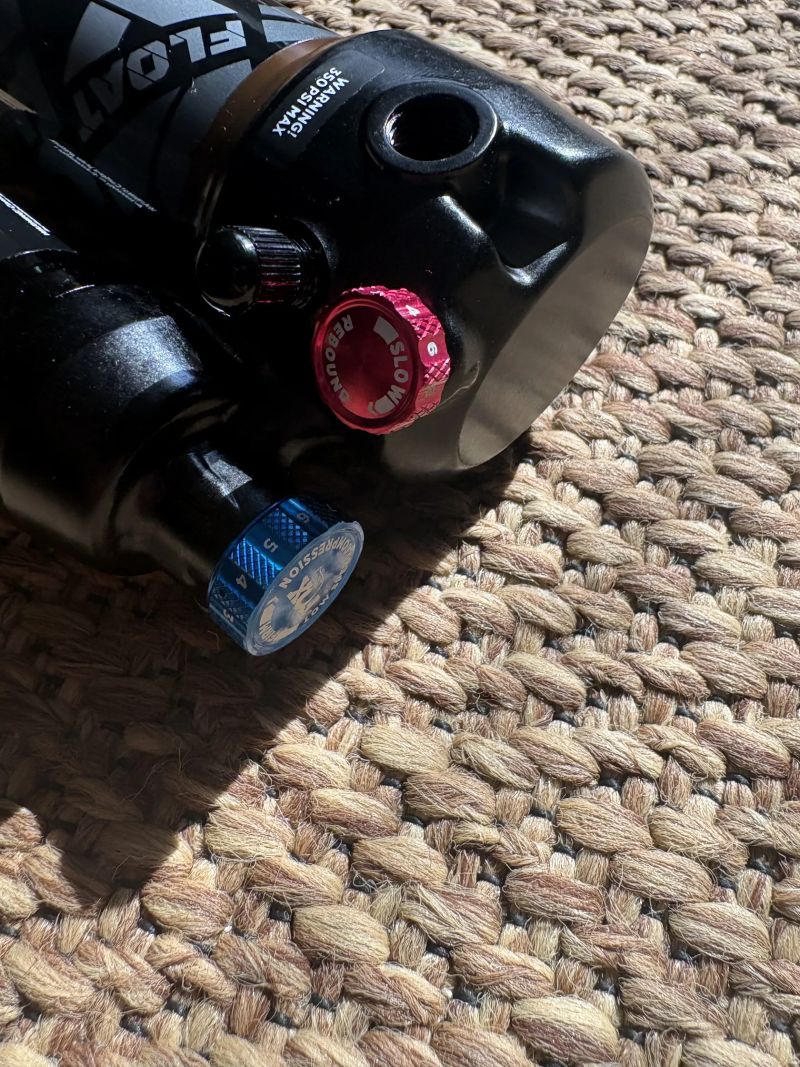 FOX Float X Factory 2024 – 205x60 mm Trunnion – NOVÝ