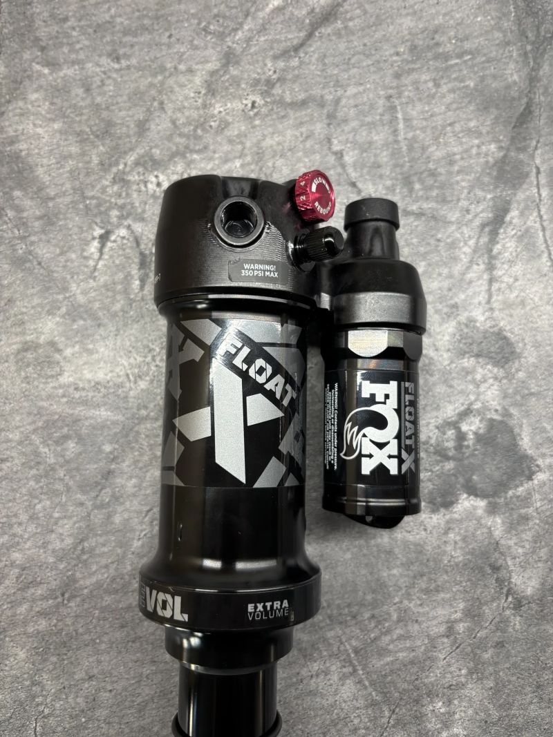 Fox Float X Performance 205x60 - nový