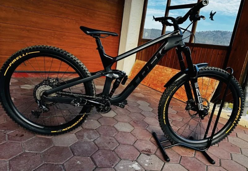 Trek Slash 9.8