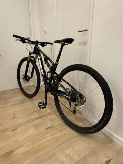 Trek SUPERFLY FS 8 XC Black/Team Green vel. M