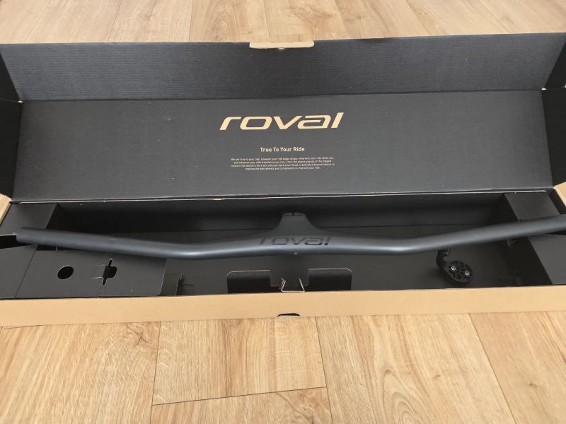 prodám ROVAL Control Cockpit (integrovaná řídítka s představcem)