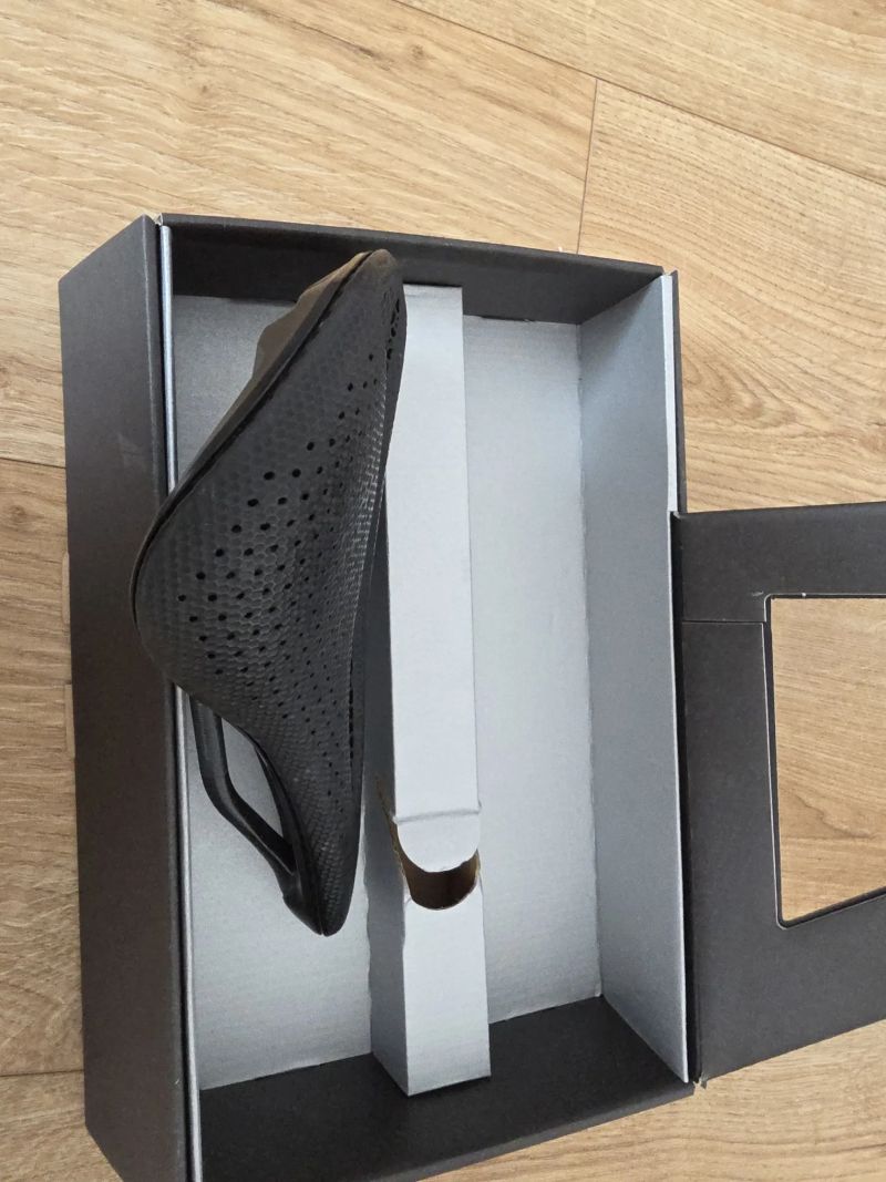 Prodám sedlo Specialized S-Works Power Mirror šíře 143mm