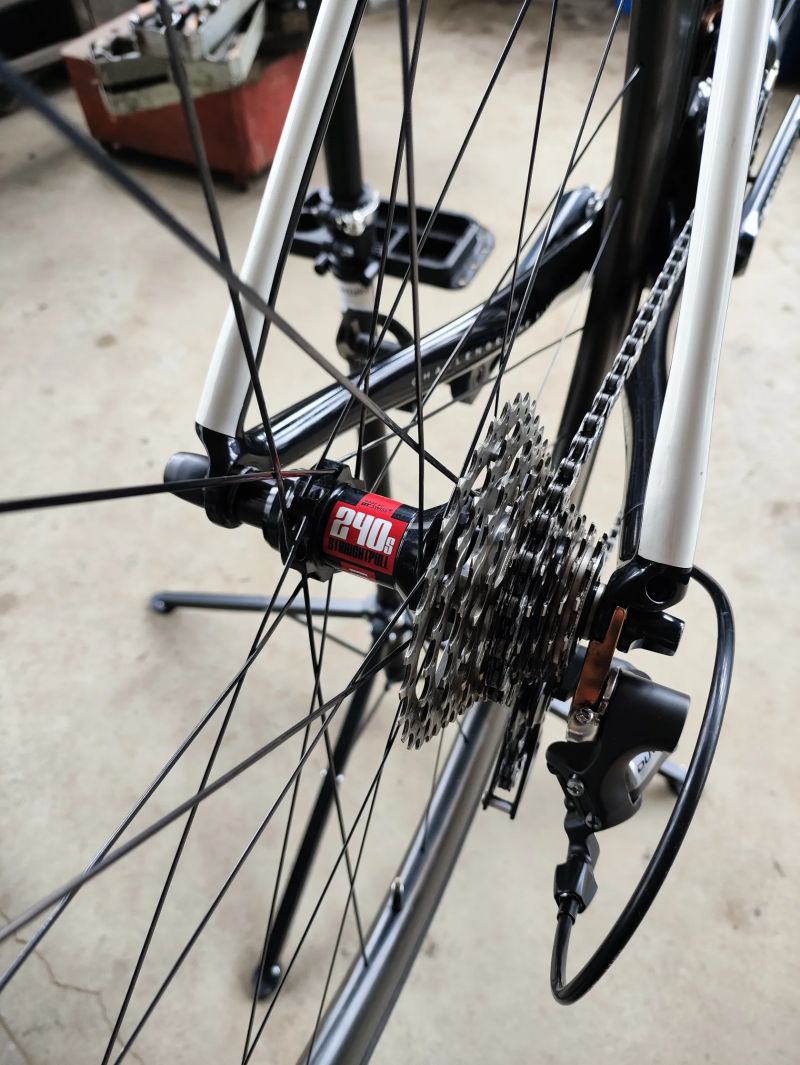 Isaac Kaon karbon Dura Ace 10s