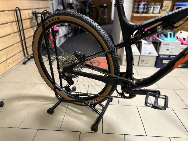 Celoodpružené kolo KTM SCARP ELITE XT CARBON NOVÉ