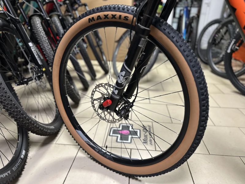 Celoodpružené kolo KTM SCARP ELITE XT CARBON NOVÉ