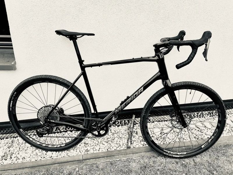 Merida Silex 700 – top stav, bez škrábance, nadstandardní výbava nejvyšší mechanická sada GRX 820