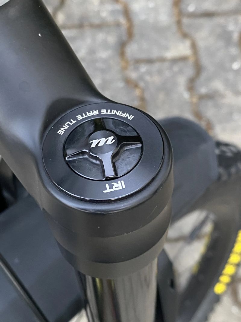 Specialized Stumpjumper, M, Manitou Mezzer 160mm Magura