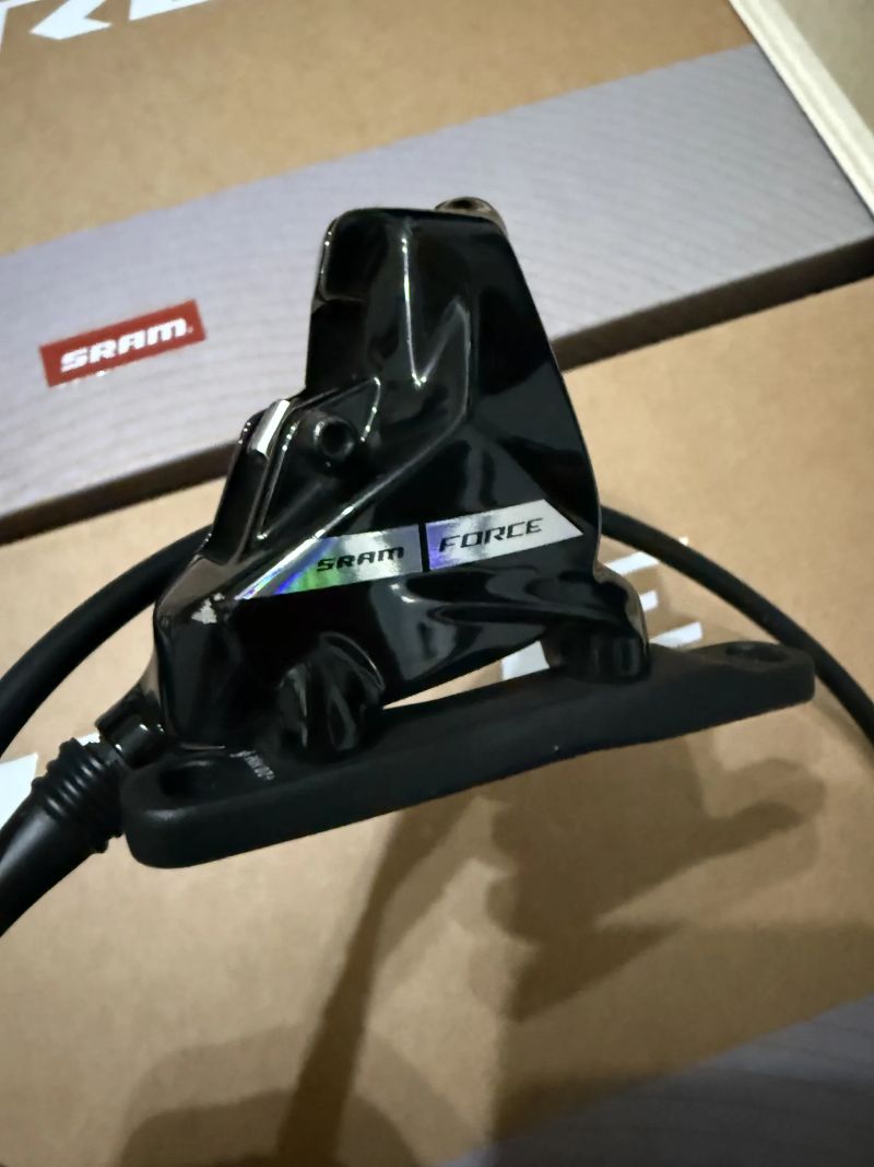 Sram Force AXS D2 brzdy + kotouče Sram Paceline Centerlock zdarma