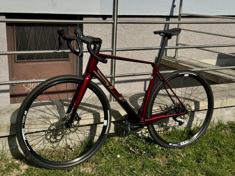 Superior X-road GF vel L na gravel pláštích