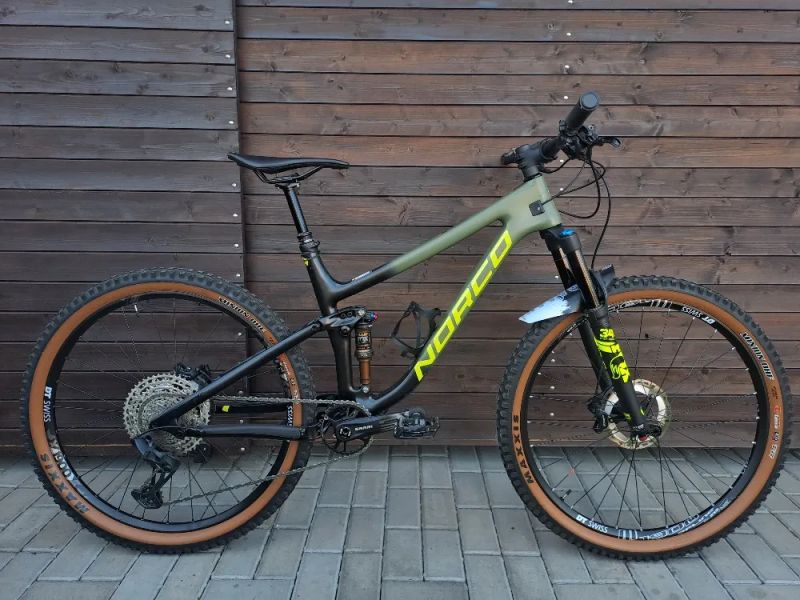 V TOP stavu bez oděrek - karbonový trail bike Norco Optic ve velikosti M / kola 27,5er