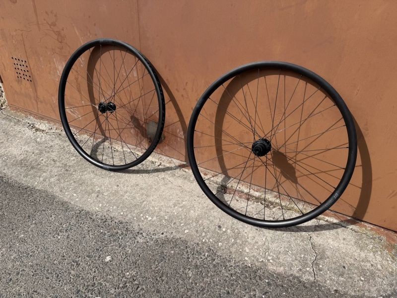 Gravel kola DT Swiss