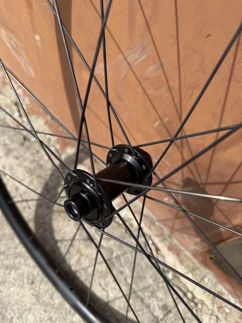 Gravel kola DT Swiss