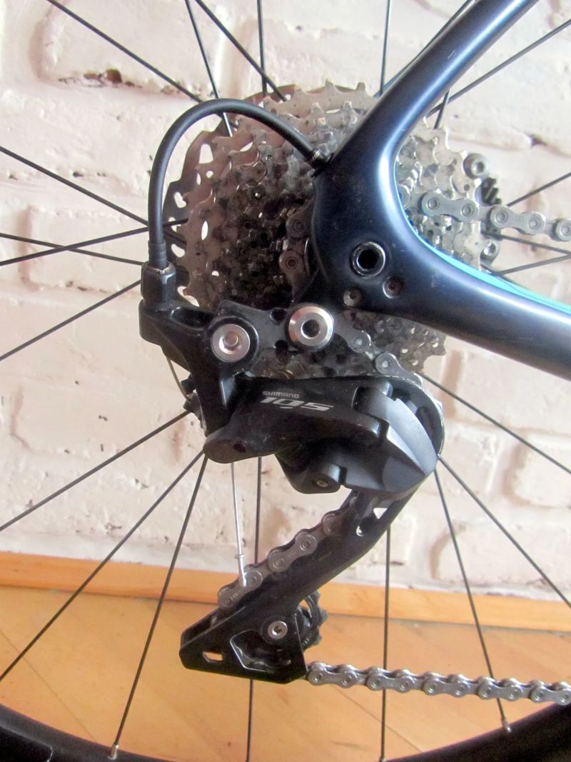 Dámský TREK DOMANE SL5 na Shimano 105, 52 cm.PC 70.000 Kč. 1ROK ZÁRUKA