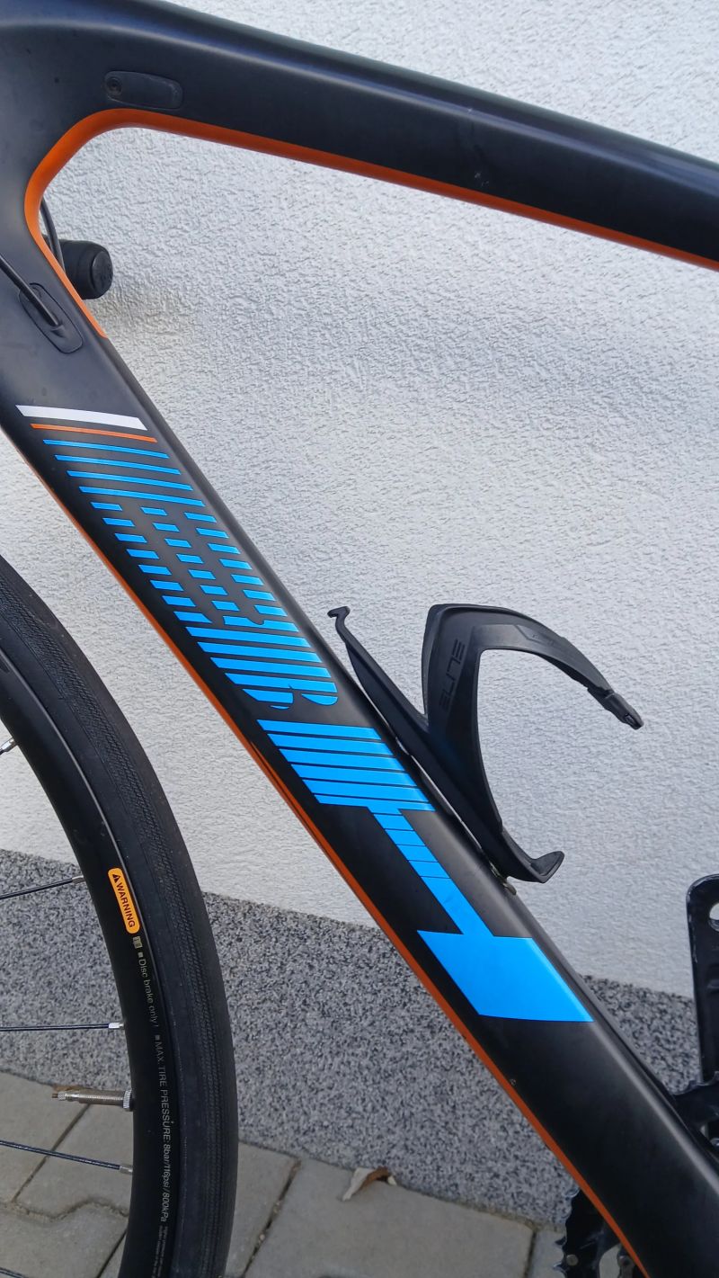 BH Quartz 105, vel. 56, do 182 cm