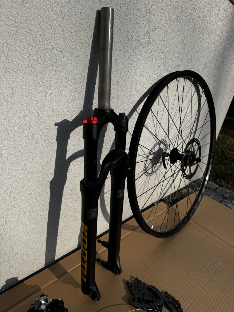 Sada SHIMANO ALTUS, FD-M2000 + komponenty ostatní