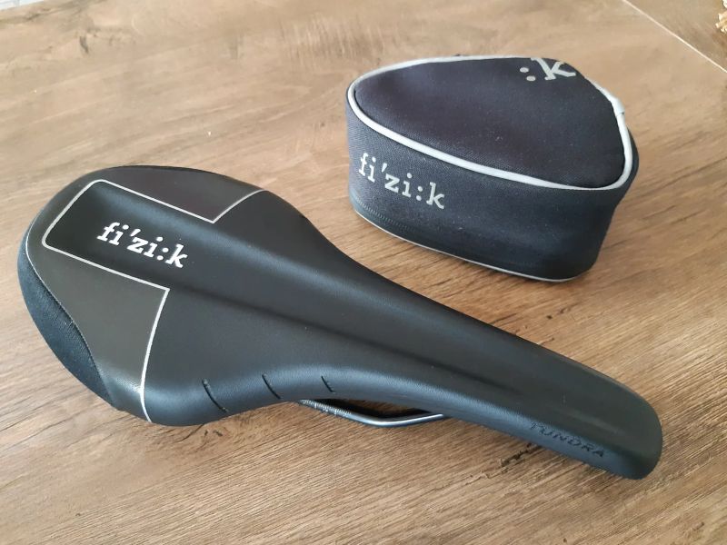 FIZIK TUNDRA M5+BRAŠNA,SVĚTLO 
