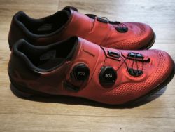 Shimano XC 702 MR červené, NOVÉ, vel. 44