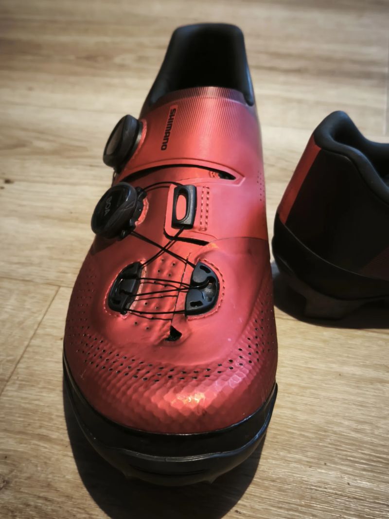 Shimano XC 702 MR červené, NOVÉ, vel. 44