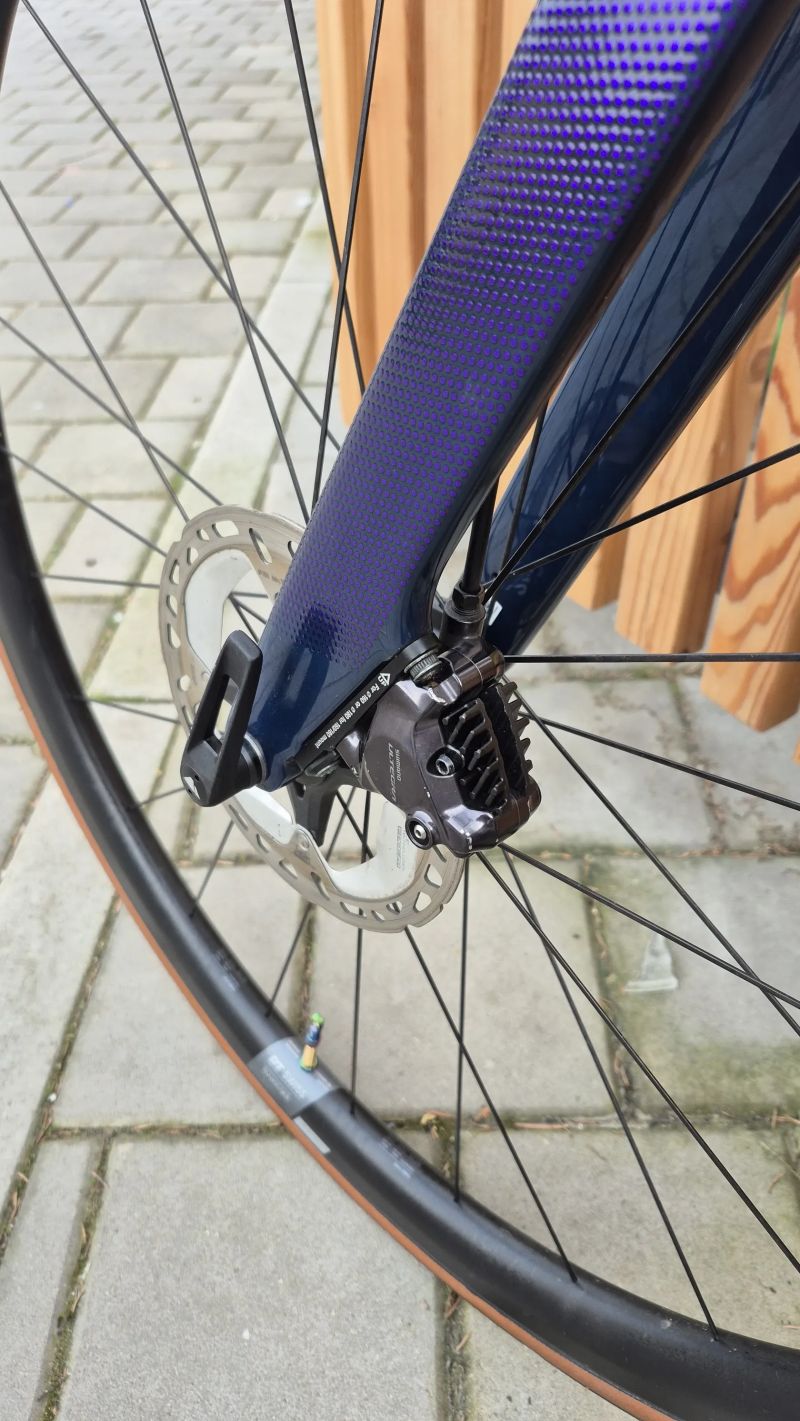 Canyon Endurance CF SLX 8 Di2 Aero (vel. L) – Ultegra Di2, DT Swiss ERC 1400, wattmetr 4iiii