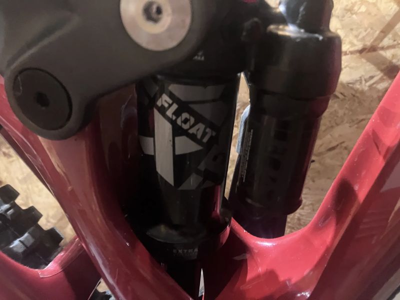  MONDRAKER Foxy Carbon R 29 MIND, cherry red/carbon