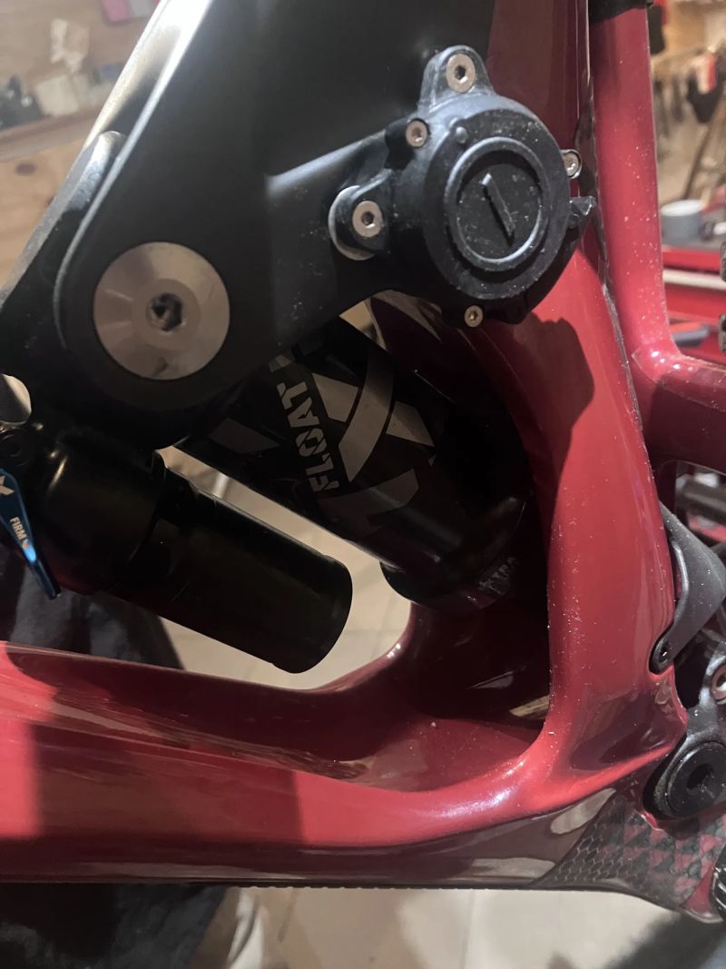  MONDRAKER Foxy Carbon R 29 MIND, cherry red/carbon