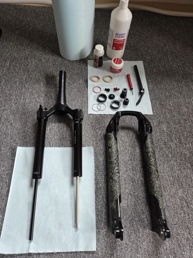  RockShox SID SL Base (Rush) – 1000 km, po servisu, TOP stav