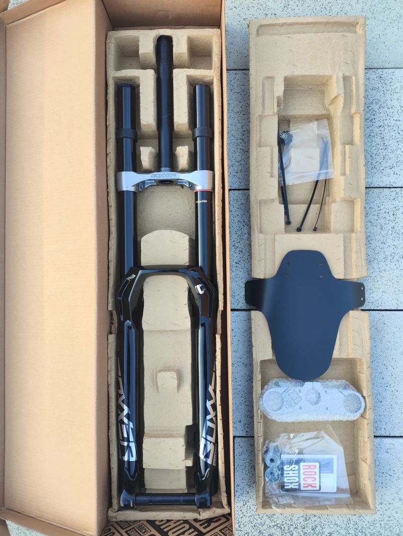 Nová RockShox BoXXer Ultimate Charger 2.1 RC2 Debon Air 29"