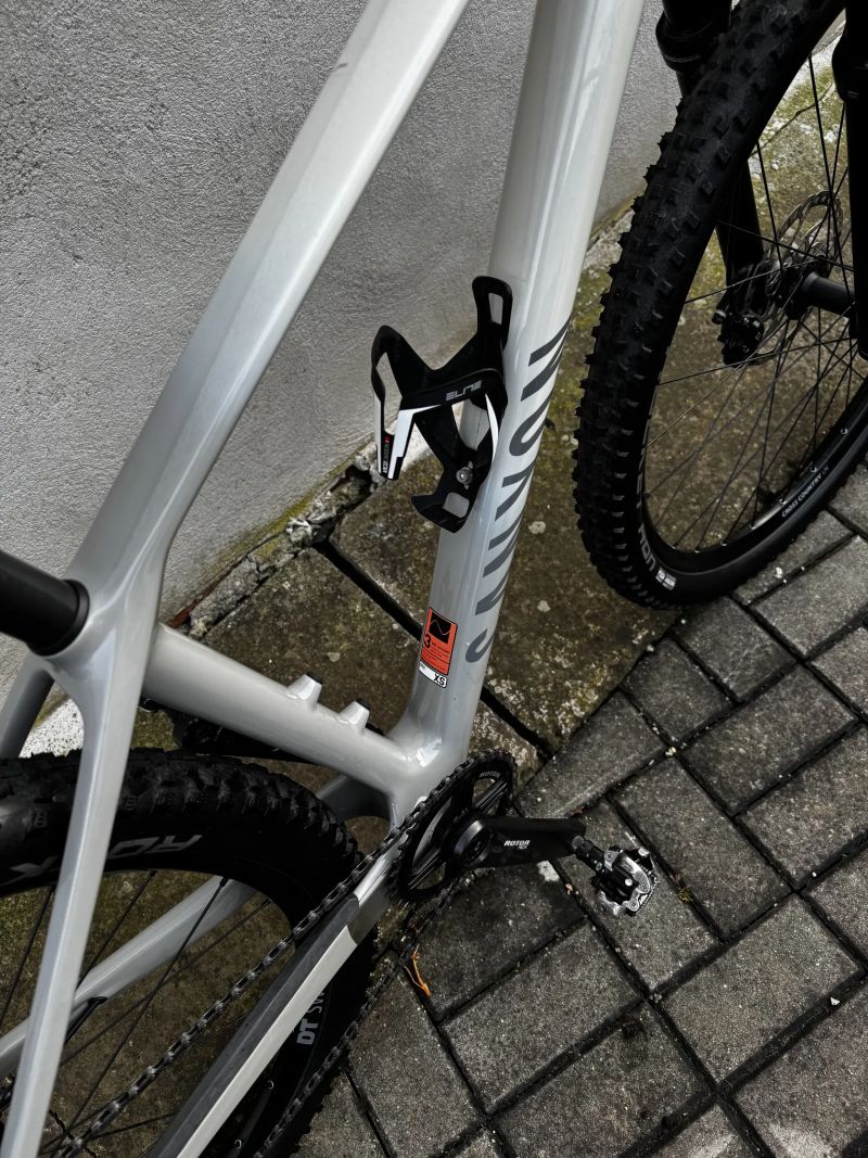 Canyon Exceed CF 5