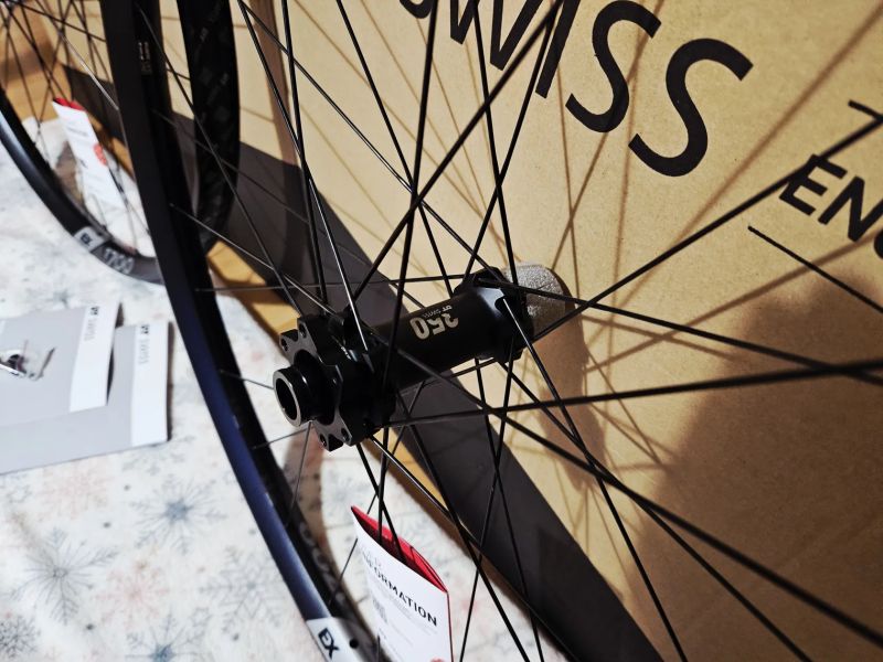 Nové Mullet DT Swiss EX 1700 Spline Boost 54T Ratchet Sram XD