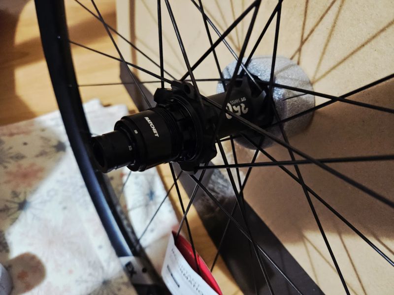 Nové Mullet DT Swiss EX 1700 Spline Boost 54T Ratchet Sram XD