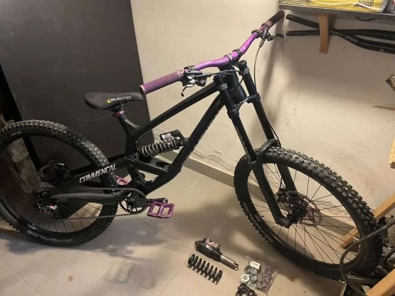 Commencal Furious