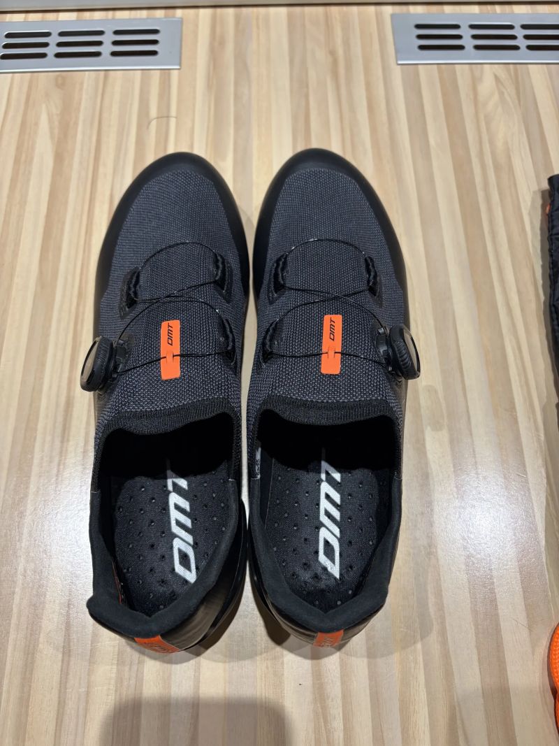 Pánské silniční tretry DMT KR 30, černé, vel. 45.5