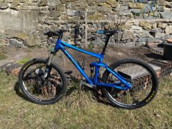 Cube stereo 140 HPA PRO